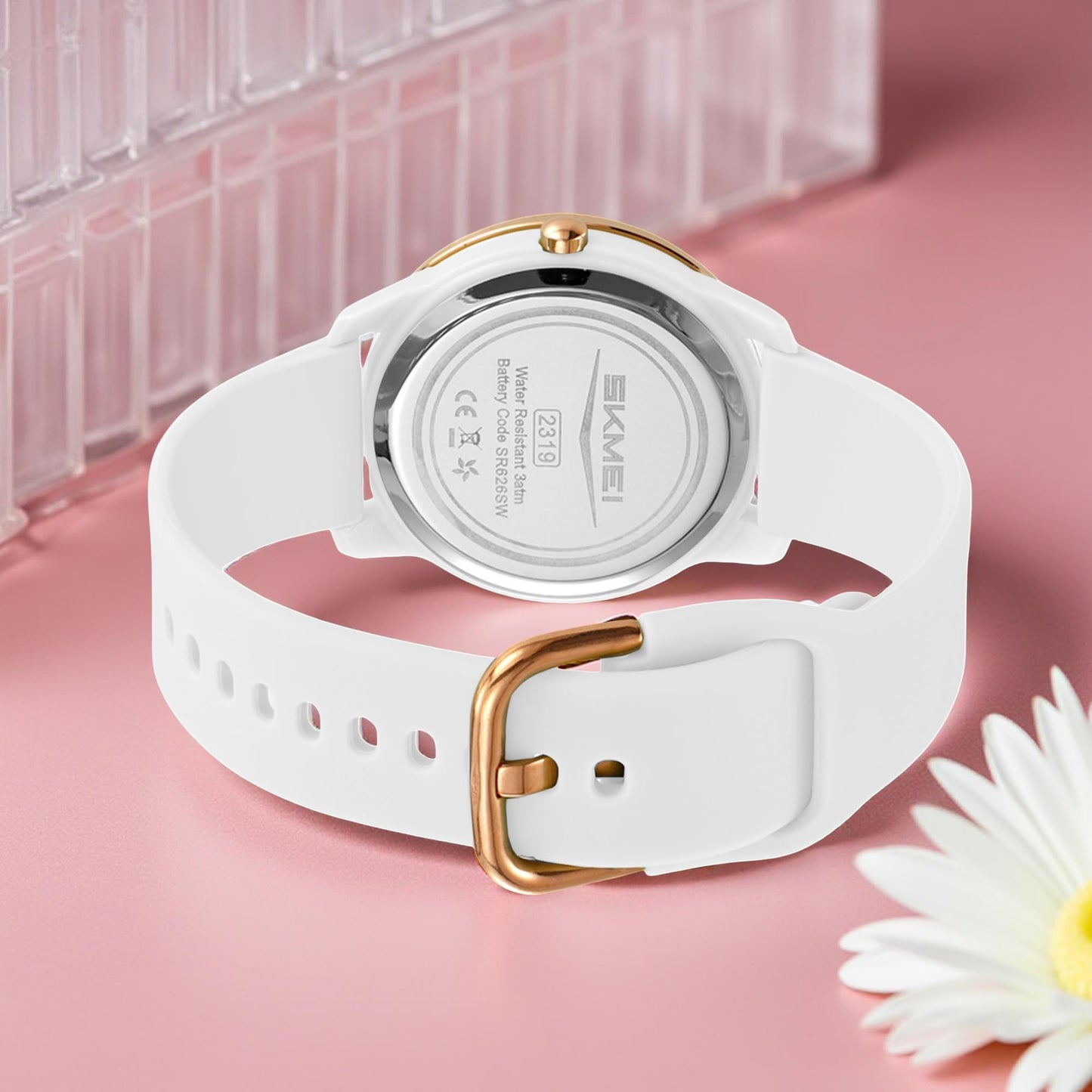 Elegant Analog Wrist Watch with Date Display for women