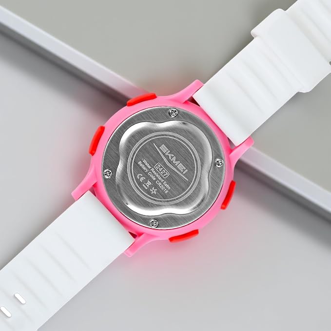 Sporty Digital Wrist Watch for Everyday Wear for kids