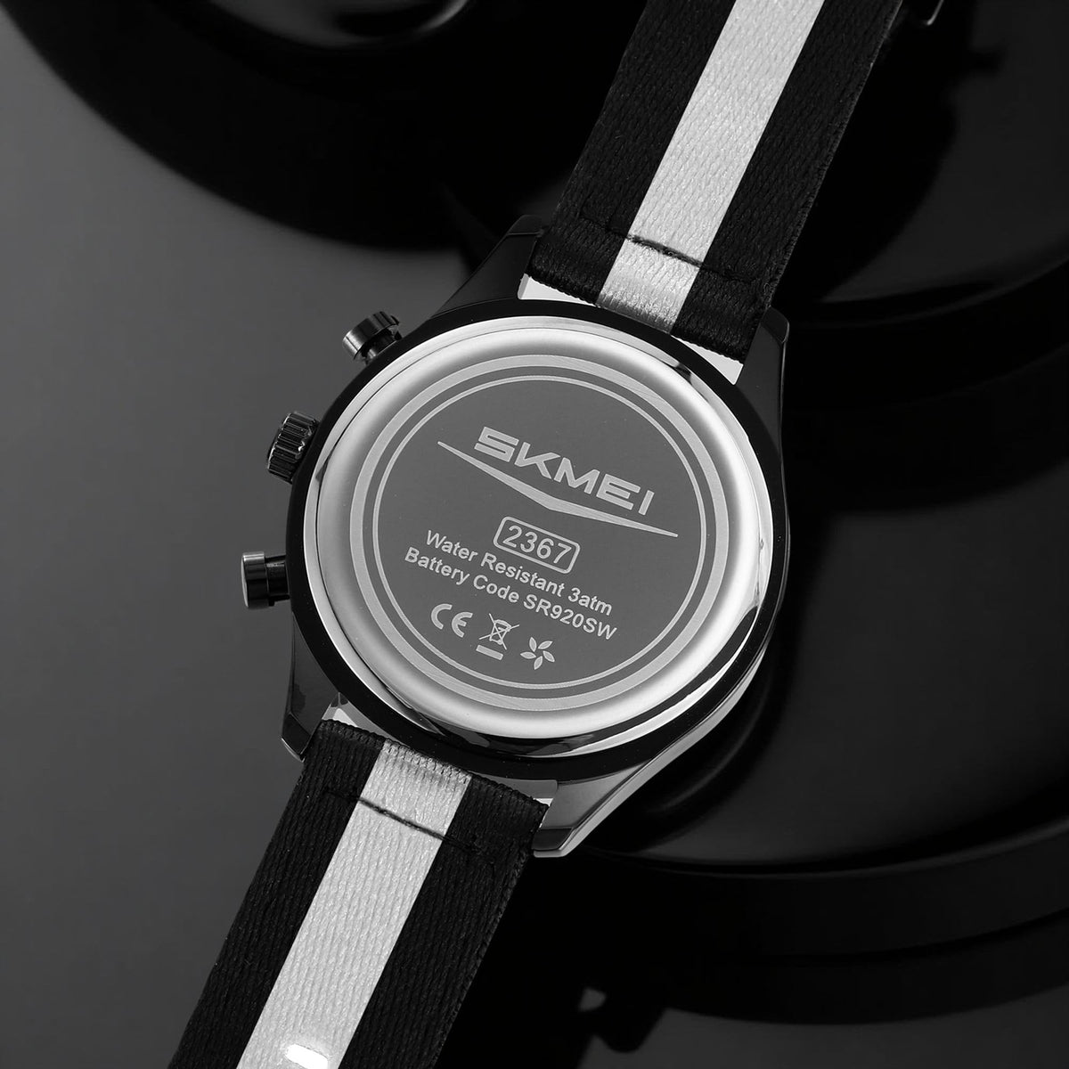 Wrist Watch for Men & Women with Classic Durable Strap and Round Dial for Casual & Formal Wear