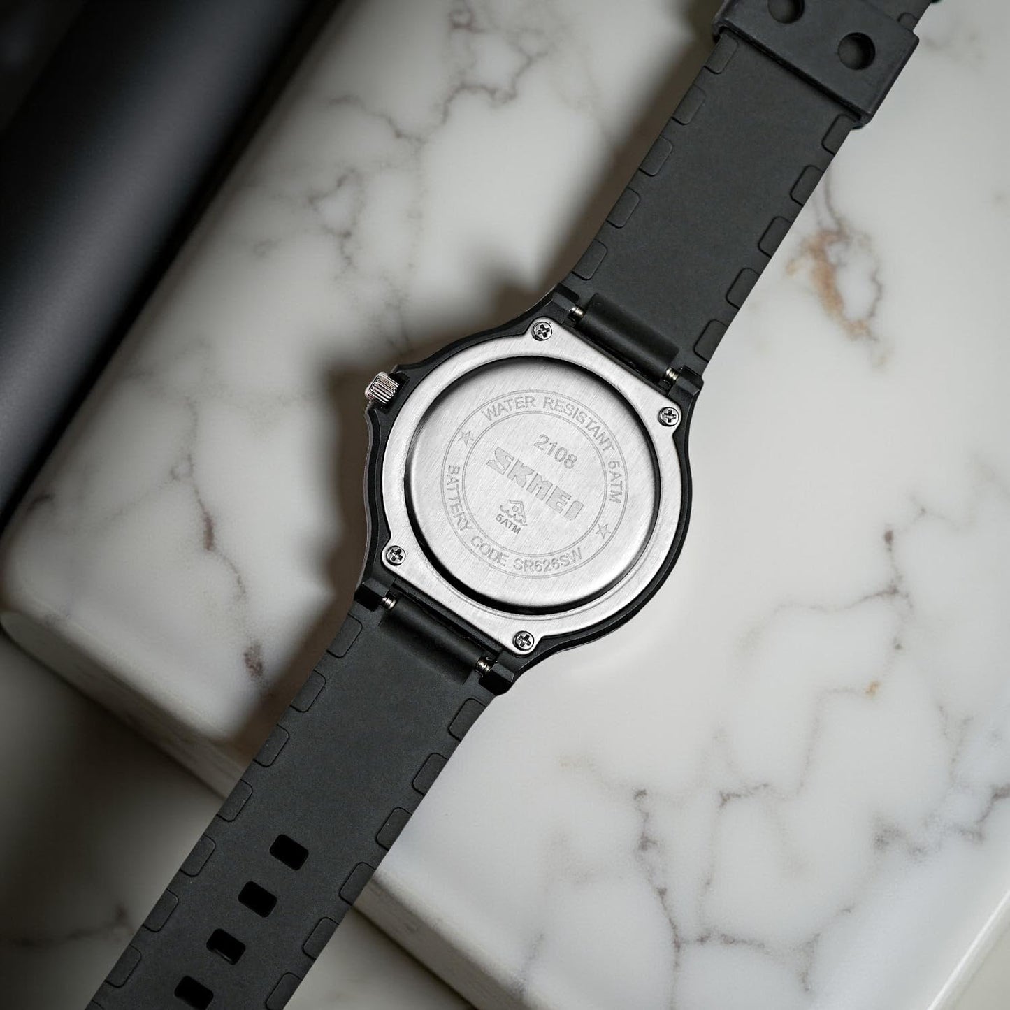 Classic Analog Wrist Watch for men