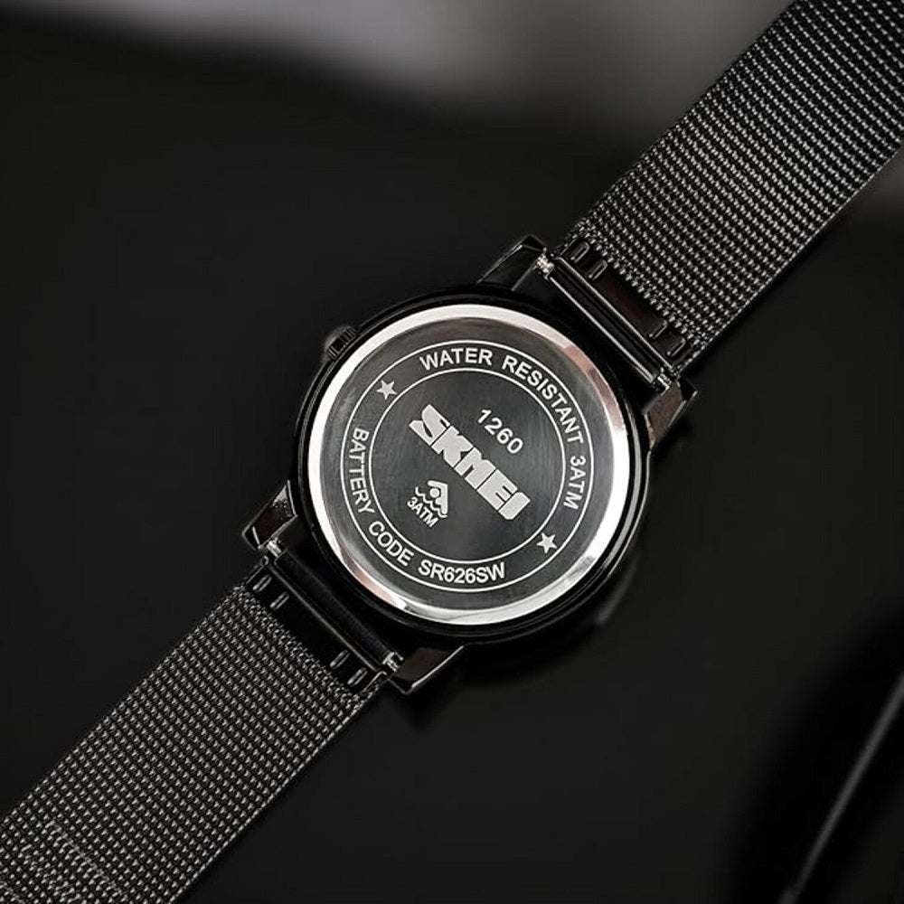 Minimalist Analog Wrist Watch with Mesh Strap and Modern Dial Design For Men