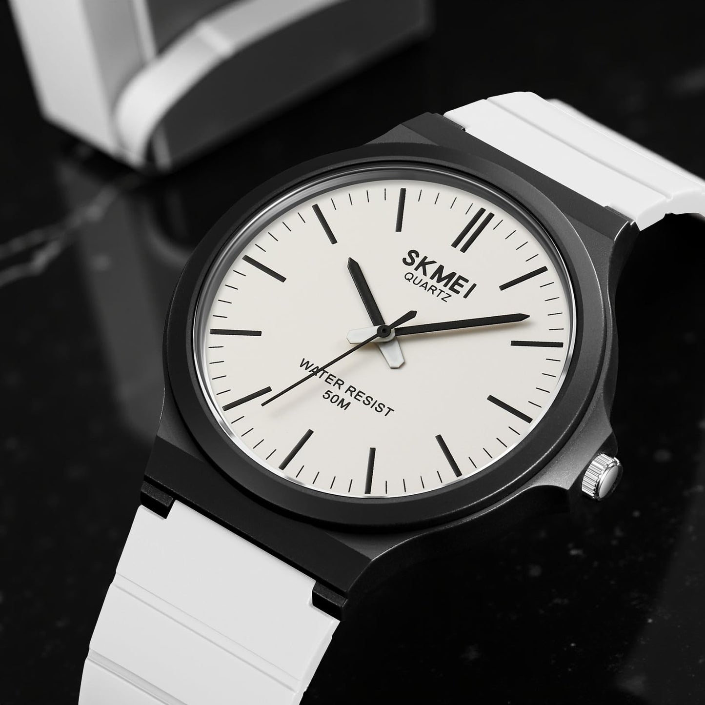 Classic Analog Wrist Watch for men