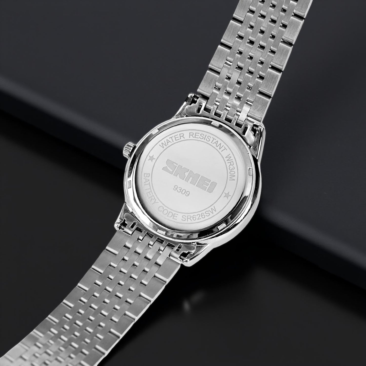 Classic Analog Wrist Watch for men