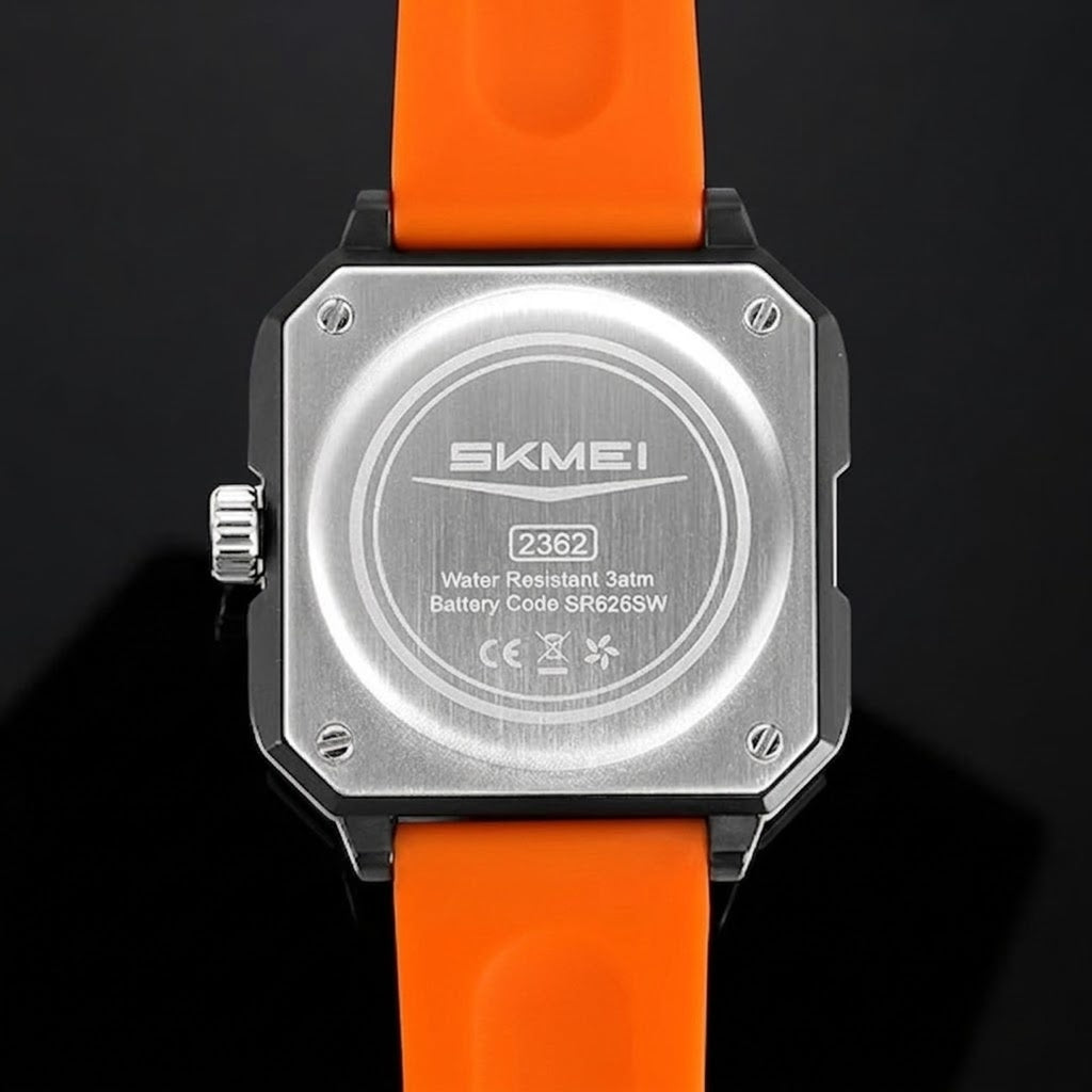 Silicone Men’s Analog Quartz Sports Watch Waterproof & Trendy Wheels Rolling Design