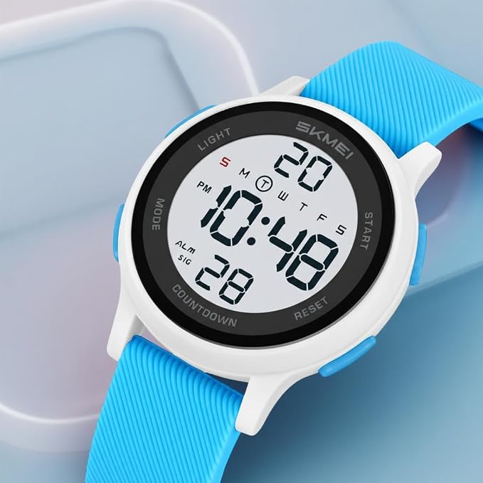 Sporty Digital Wrist Watch for Everyday Wear for kids