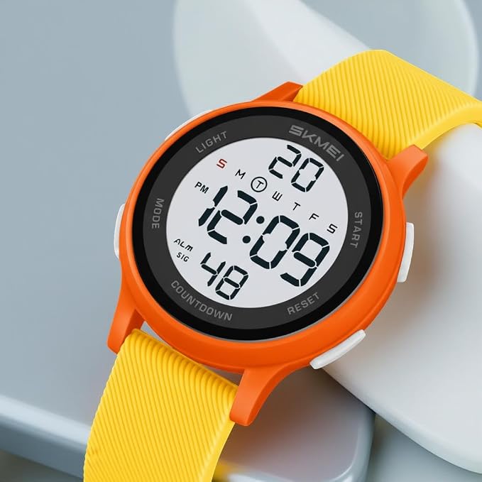 Sporty Digital Wrist Watch for Everyday Wear for kids