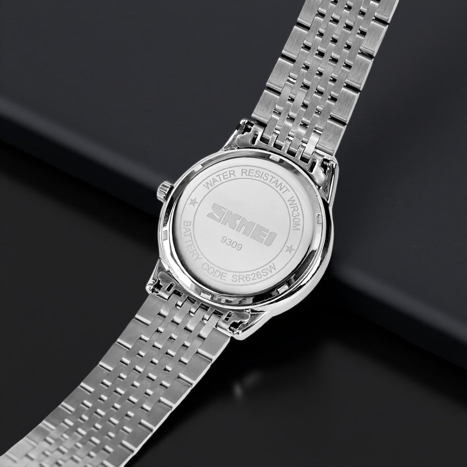 Analog Watch for Men with Silver-gold Stainless Steel Strap and Round Dial for Casual & Formal Wear