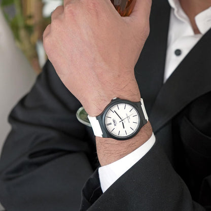 Classic Analog Wrist Watch for men