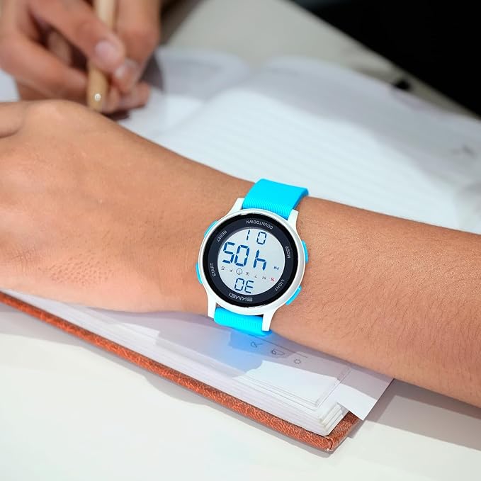 Sporty Digital Wrist Watch for Everyday Wear for kids