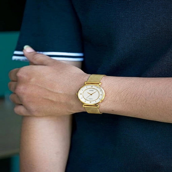 Analog Watch for Women with Gold Mesh Metal Strap and Round Dial for Casual & Formal Wear