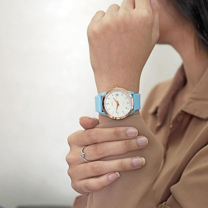 Elegant Analog Wrist Watch with Date Display for women