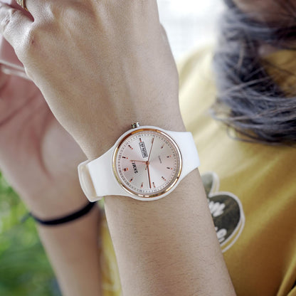Premium Minimalist Quartz Timepiece for Women with Integrated Strap and Calendar Window