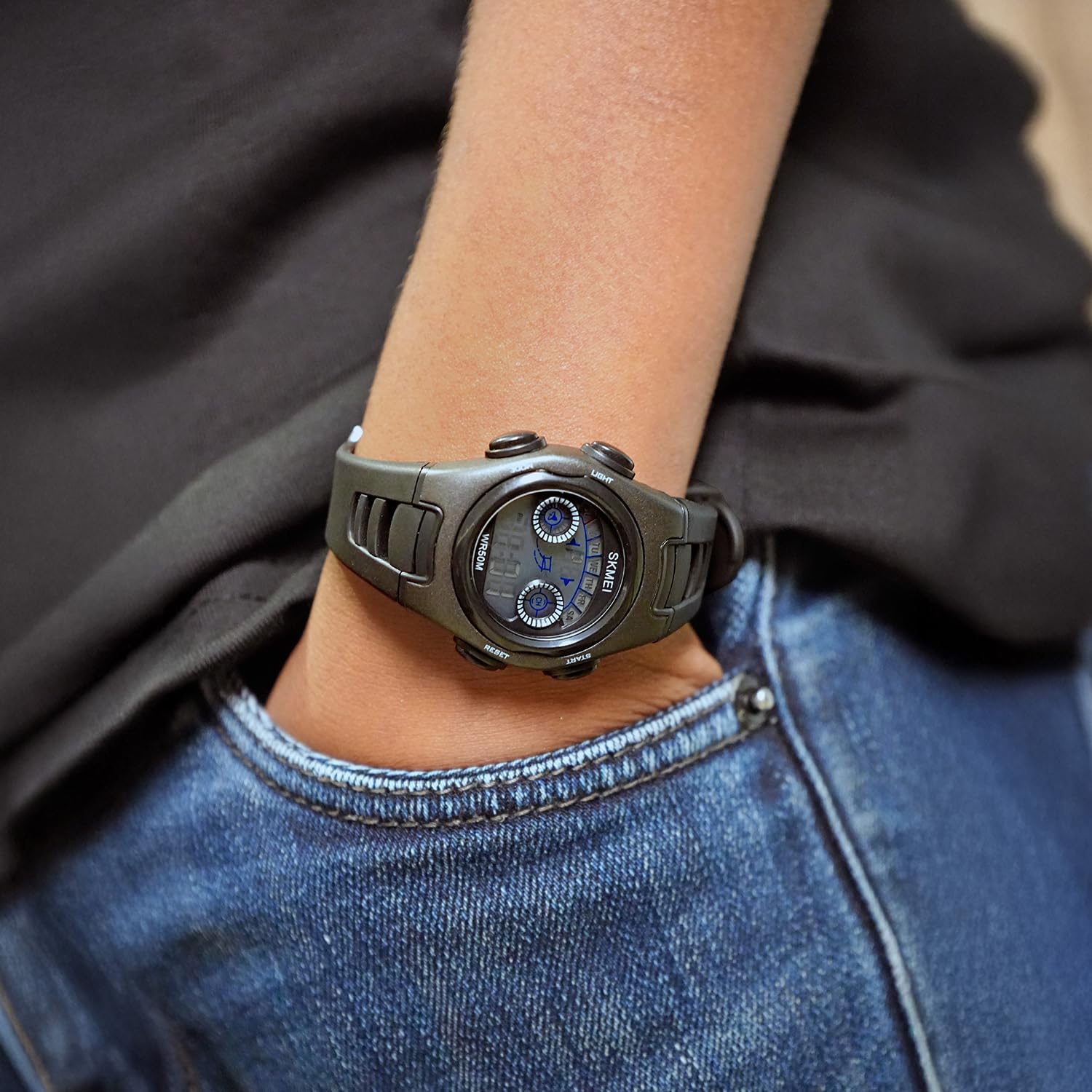 Digital Watch for Kids with Black Polyurethane Strap and Round Dial for Casual & Formal Wear