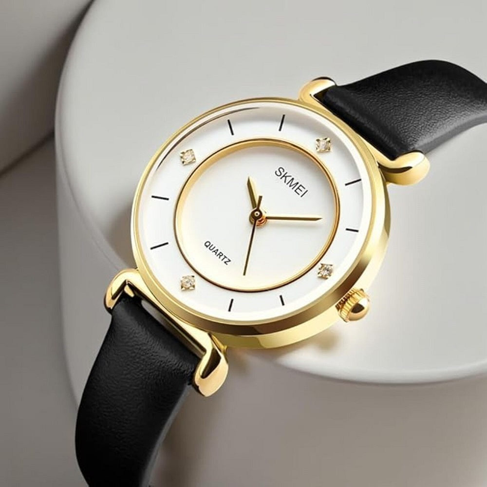 Elegant Analog Wrist Watch with Crystal Accents and Leather Strap For Women