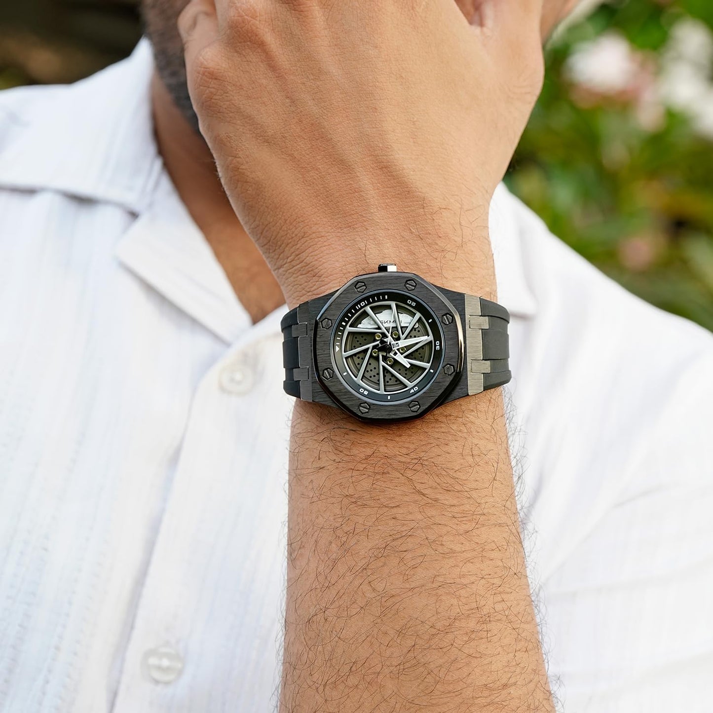 Spinning Wheel Skeleton Dial Luxury Analog Watch