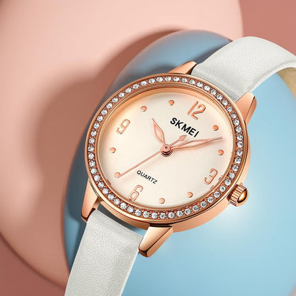 Elegant Women Wristwatch with Sparkling Rhinestone Bezel and Textured Strap