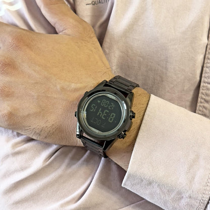 Digital Display White Dial Zinc Alloy Men's Stainless Steel Black Color Stylish Watch
