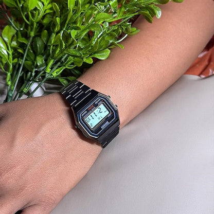 Vintage Digital Wrist Watch with Metal Strap For Women