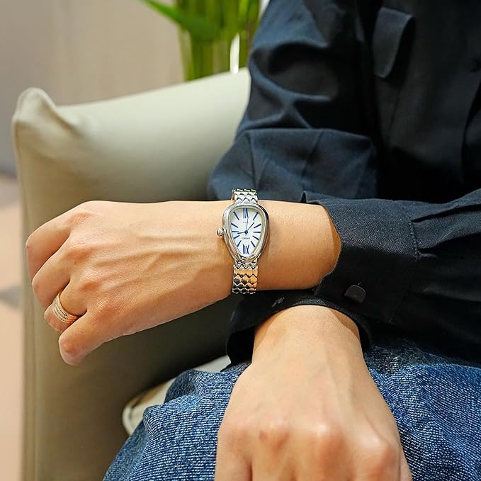 Elegant Teardrop Analog Bracelet Watch for Women
