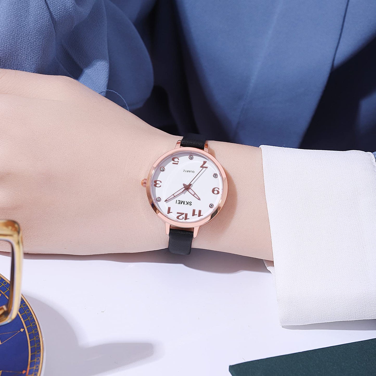 Elegant Analog Quartz Timepiece for women with Crystal Accents and Textured Strap