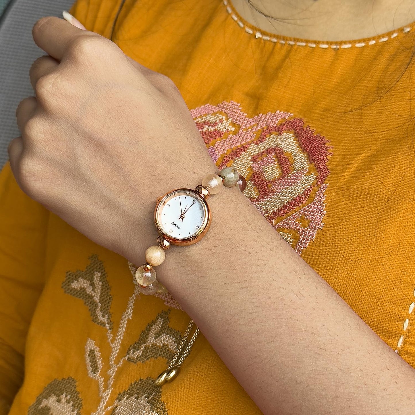 Elegant Pearl Chain Analog Watch for Women with Premium Rose Gold Finish and Adjustable Bracelet Design