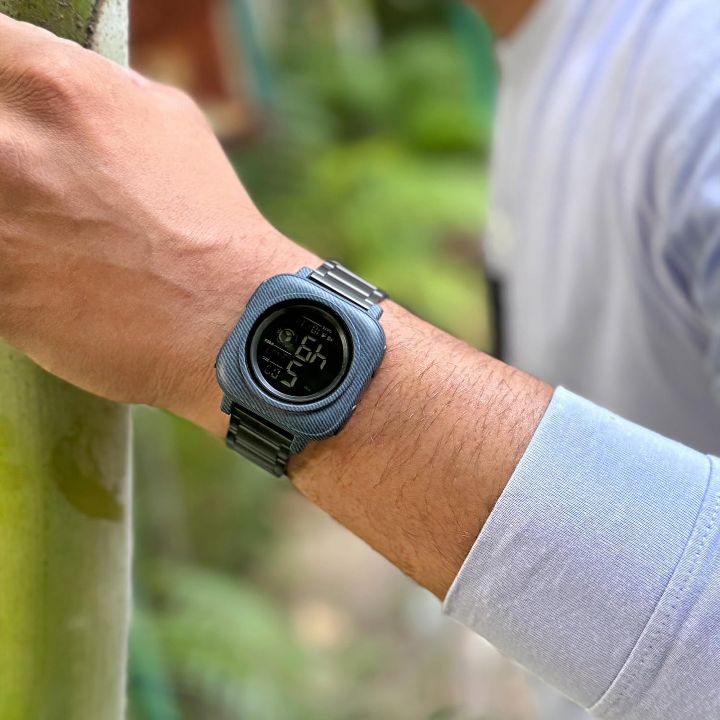 Square Digital Wrist Watch with Metal Strap
