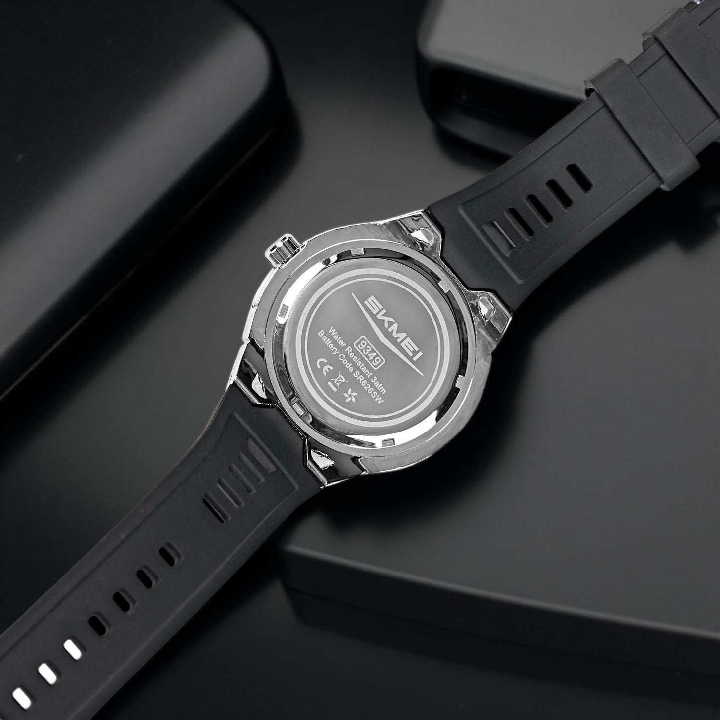 Stylish Analog Wrist Watch with Designer Dial for men
