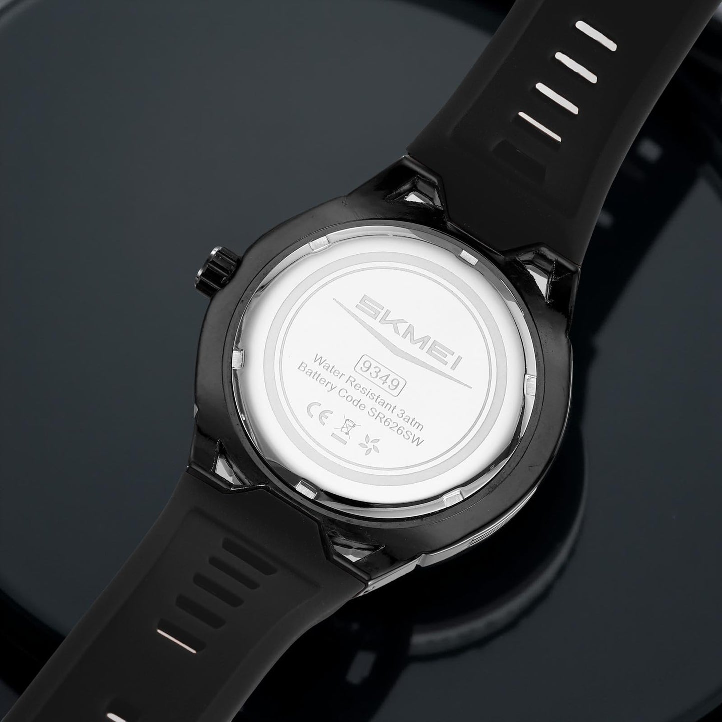 Stylish Analog Wrist Watch with Designer Dial for men