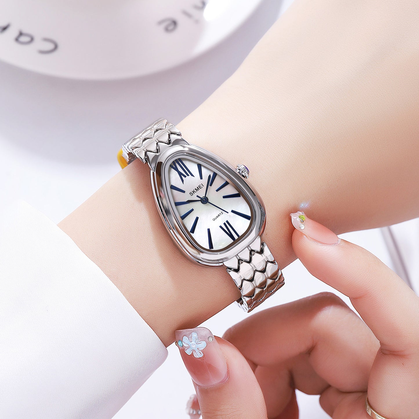 Skmei Quartz Analog Dial Stainless Steel Strap Watch for Women - 2332