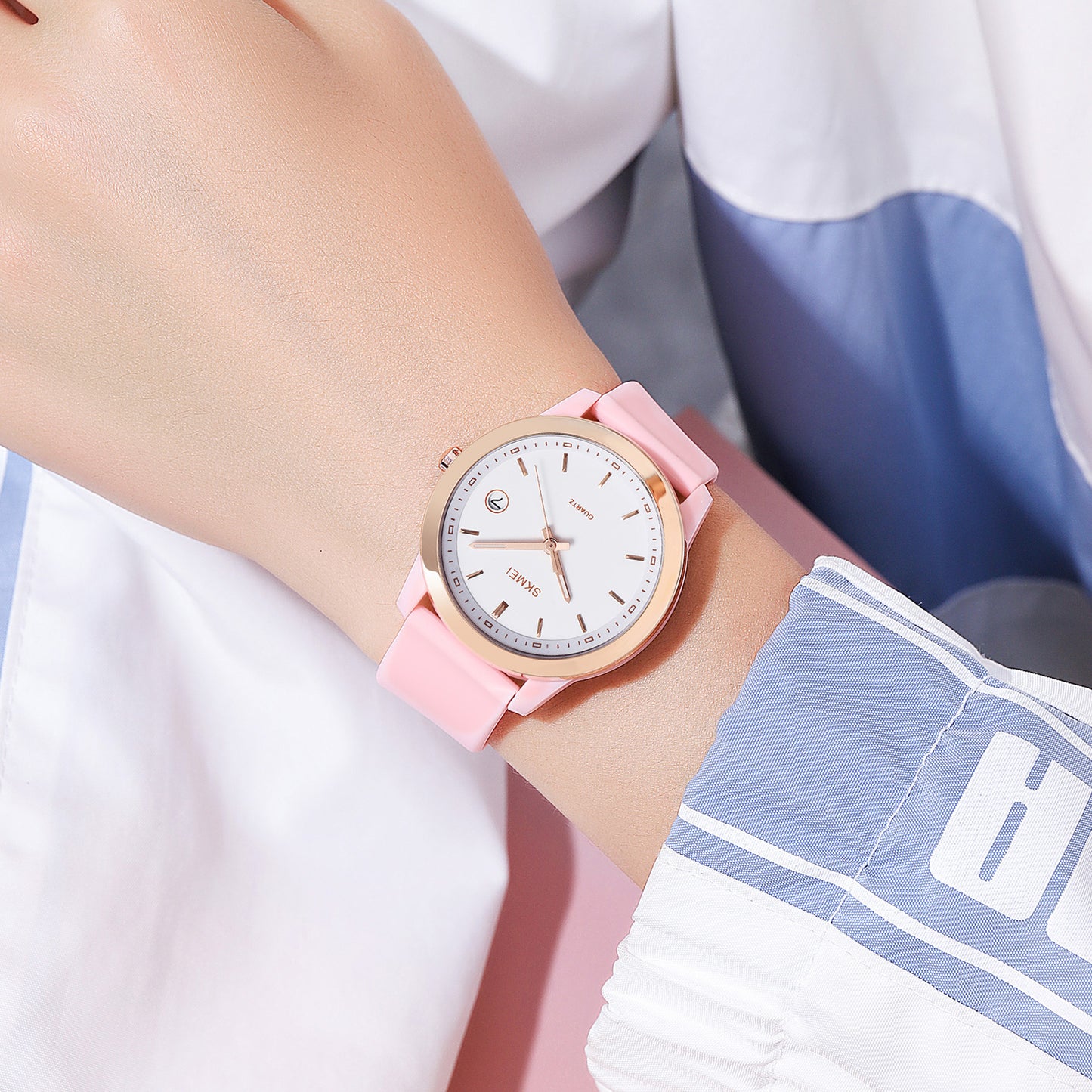 Skmei Quartz Analog Dial Silica Gel Strap Watch for Women - 2319