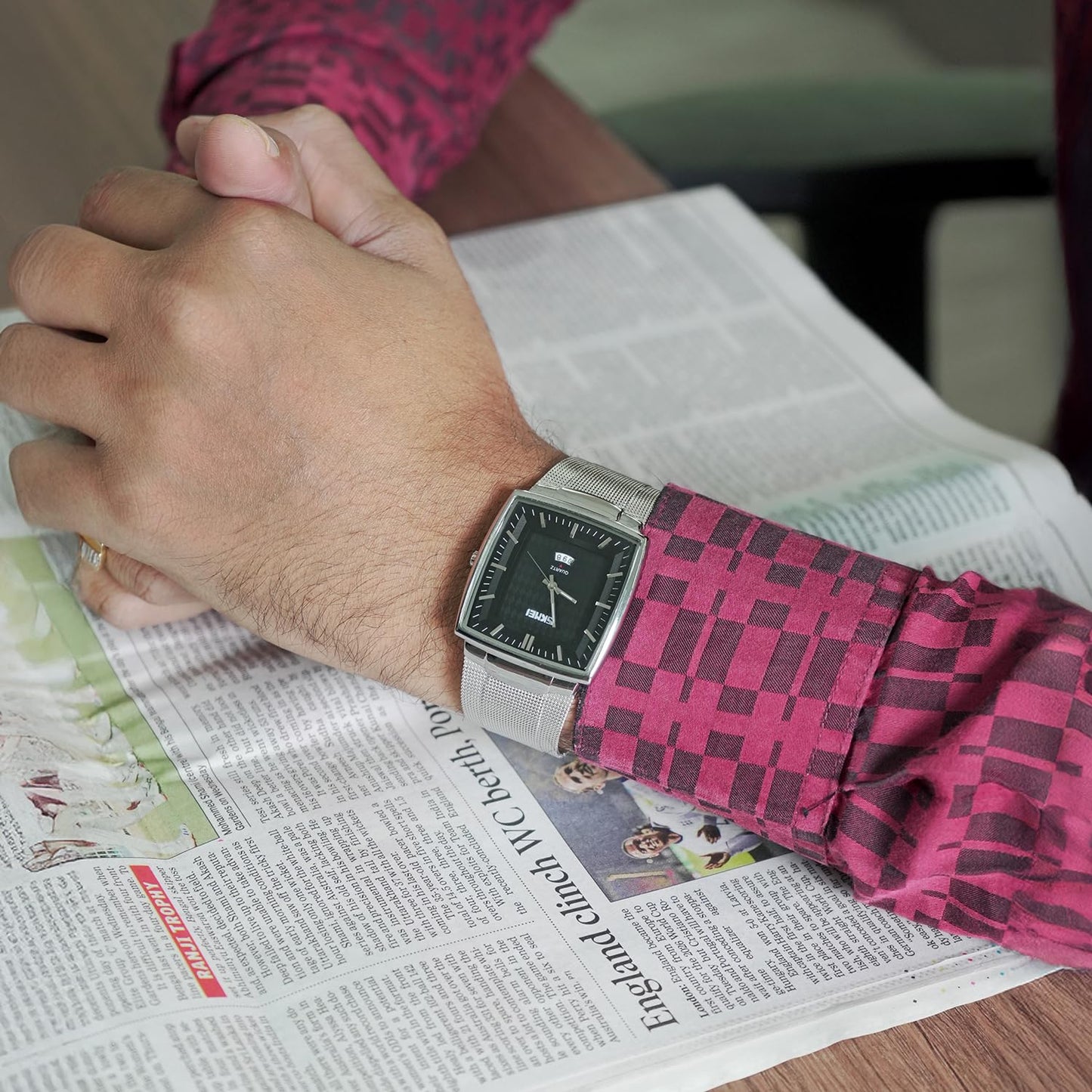 Elegant Rectangular Analog Wrist Watch for men