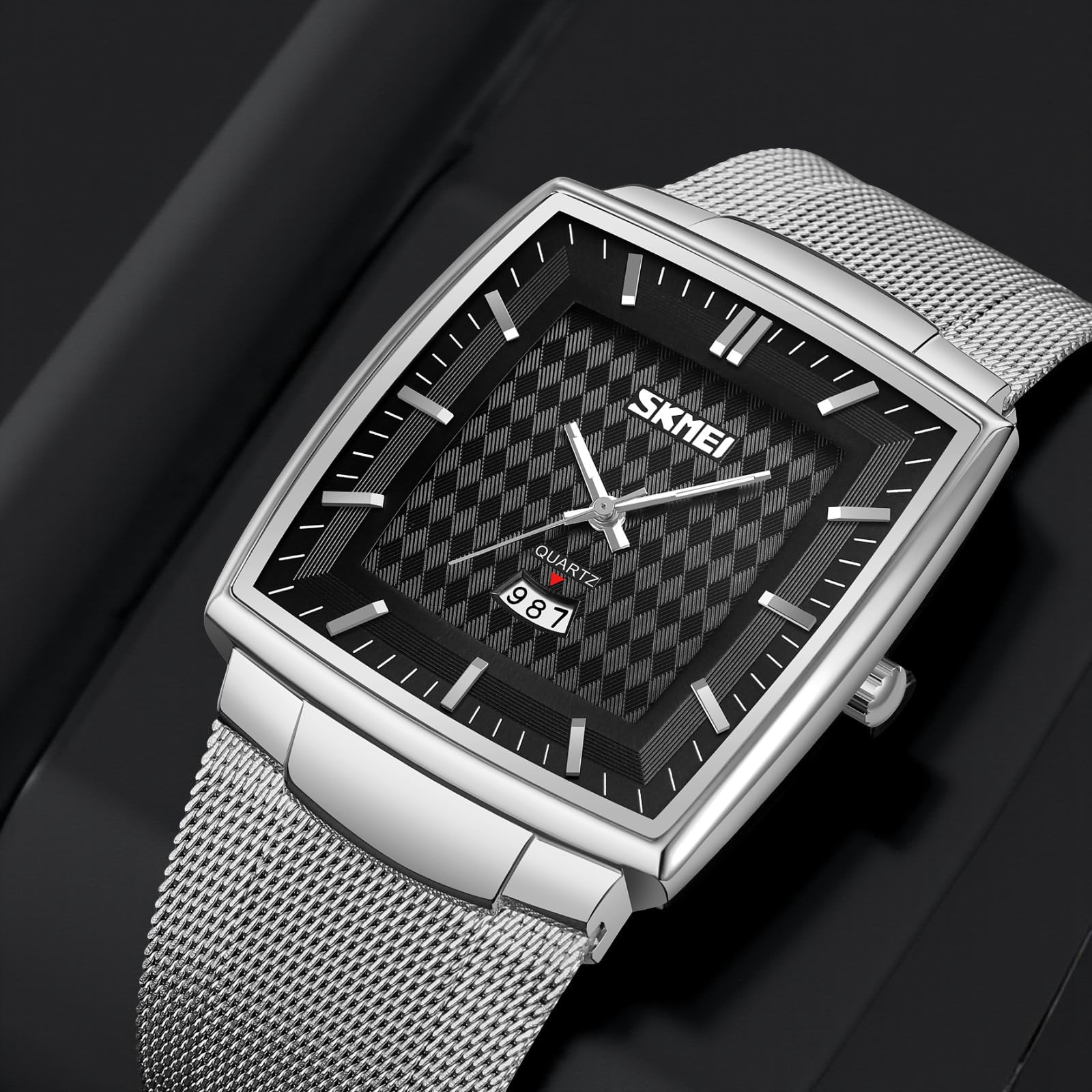 Analog Watch for Men with Silver Black Stainless Steel Strap and Round Dial for Casual & Formal Wear