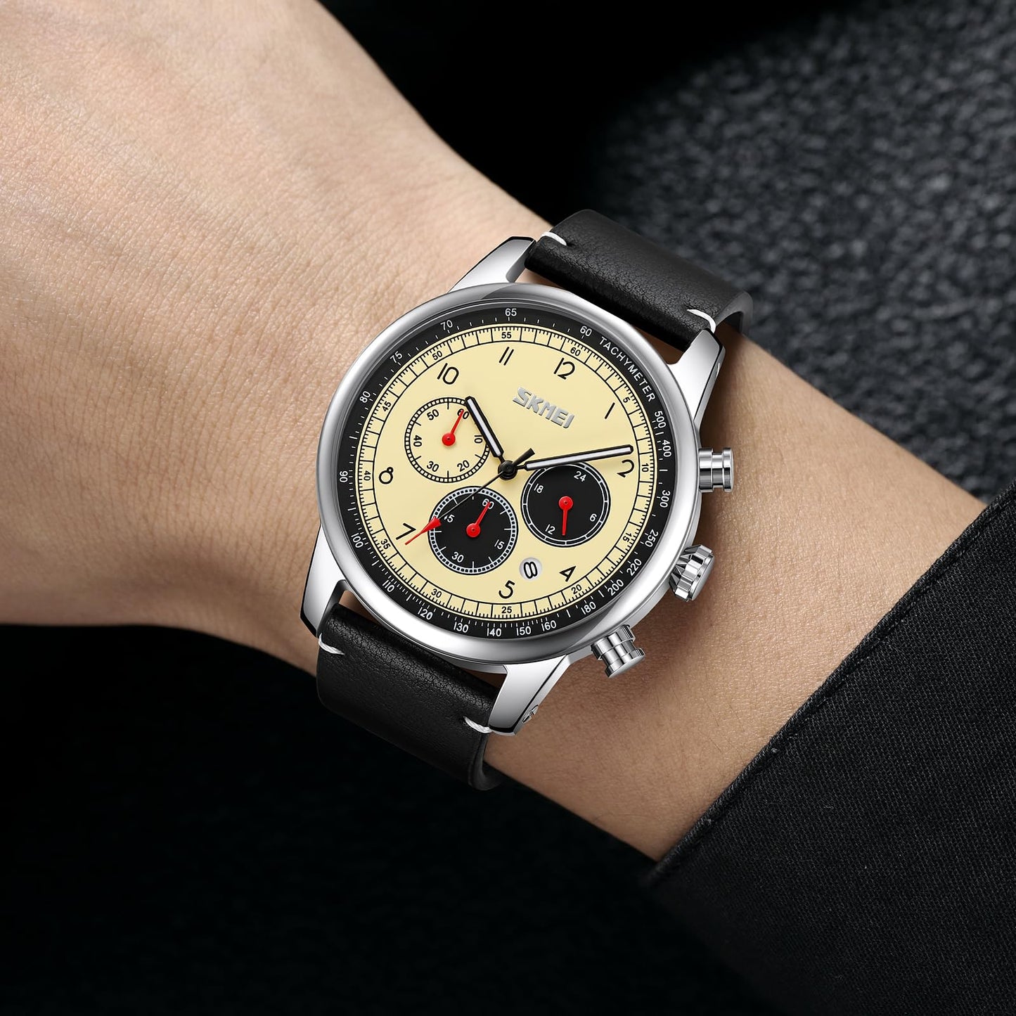 Classic Analog Leather Strap Watch for men